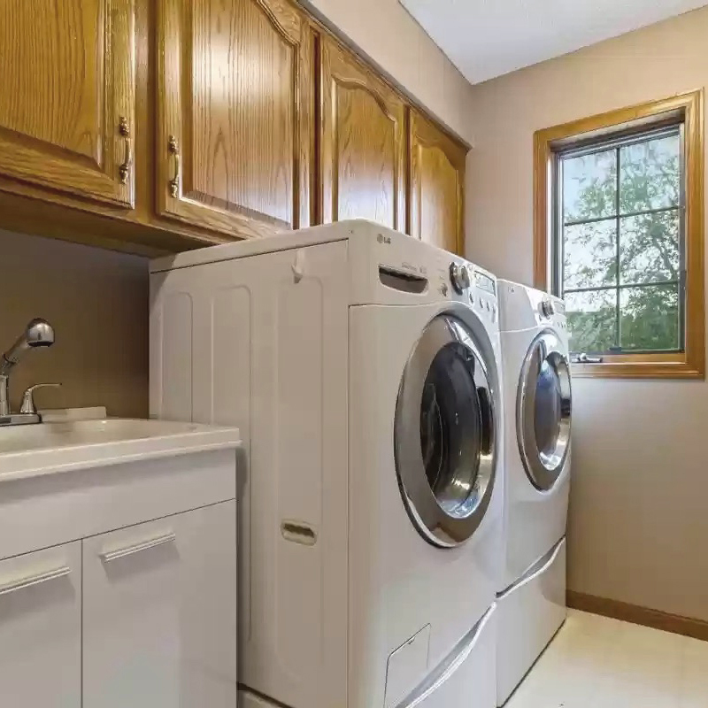 laundry Room Reno 01